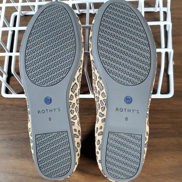 Rothy's *Retired* The Flat: Tan Leopard with Blue & Red Accents Size 6 Like New - Picture 6 of 11